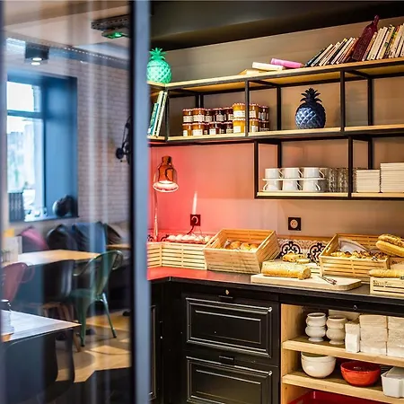 Ibis Styles Centre Hotel 3*