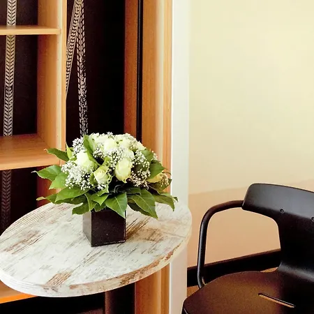 Ibis Styles Centre Ξενοδοχείο Ντινάν